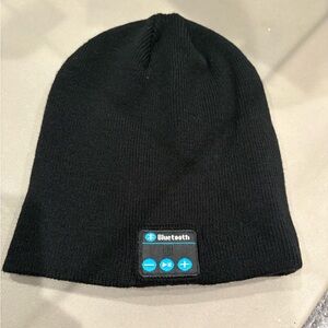 Bluetooth Beanie Hat in Black